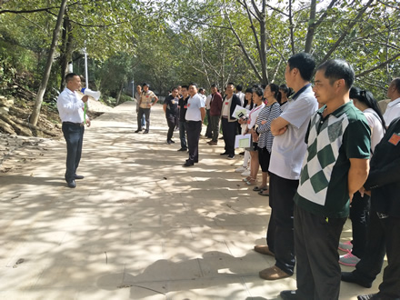 视察照片2.jpg