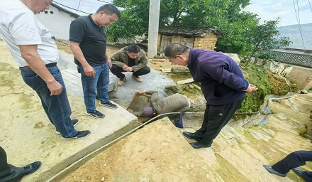 潘伟到相关乡镇开展工作调研2.jpg