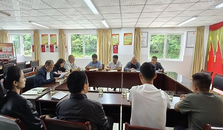建议办理部门与代表面商建议办理工作.jpg